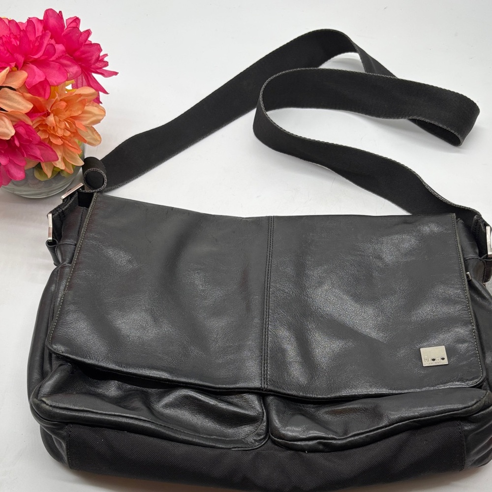 Knomo London Black Leather Men's Messenger Bag TOT8463G